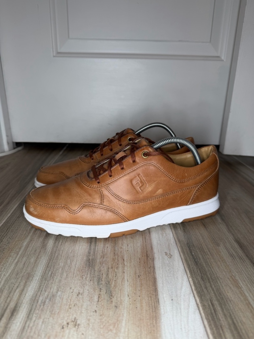 FootJoy FJ Contour Mens Spikeless Golf Shoes Tan Leather 54514 Size 8.5